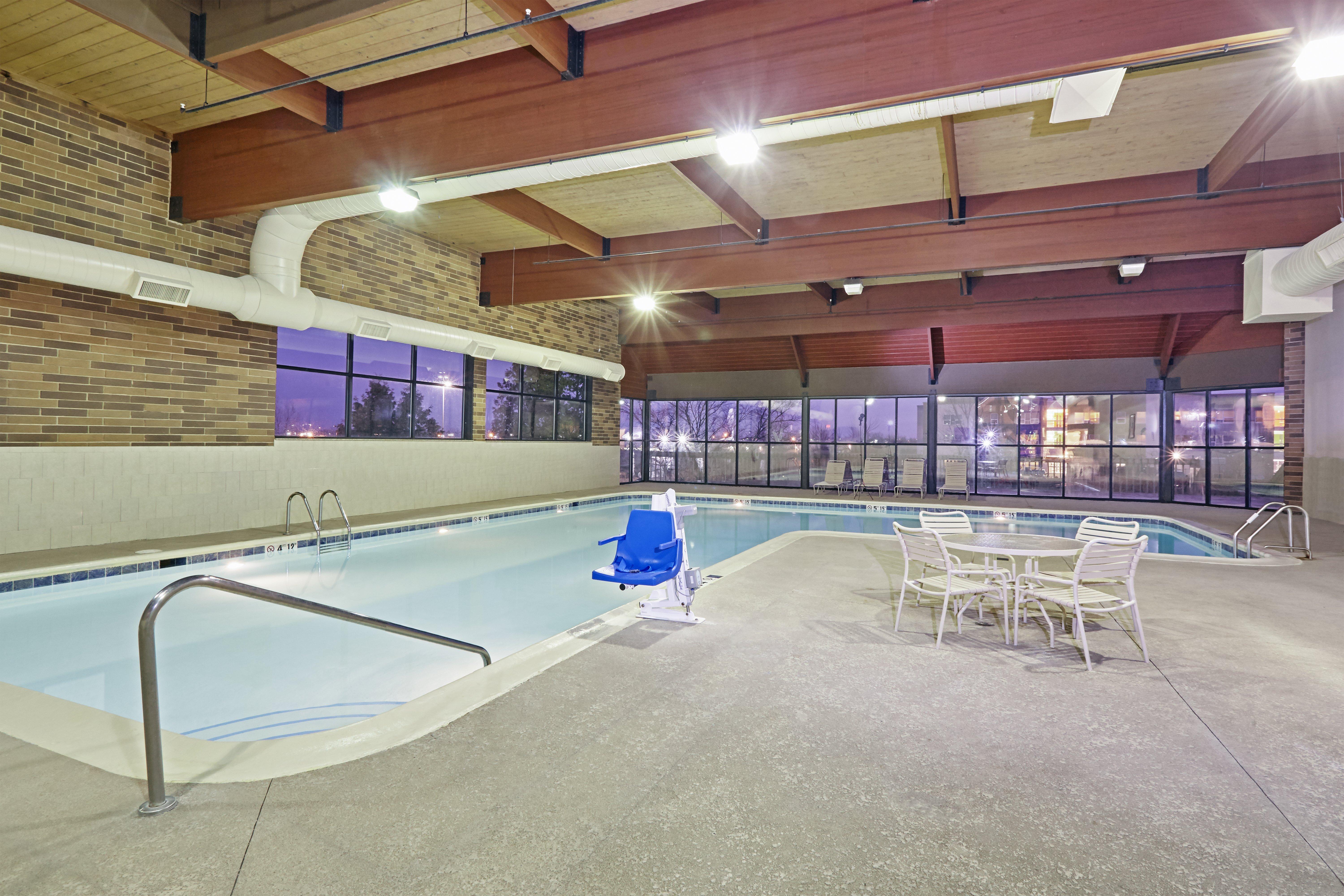 Holiday Inn Chicago Matteson Conference Center, An Ihg Hotel Esterno foto